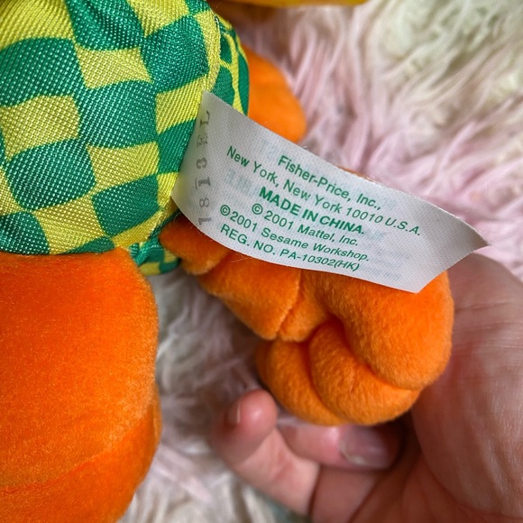 2001 vintage Ernie butterfly plush toy - Picture 6 of 7